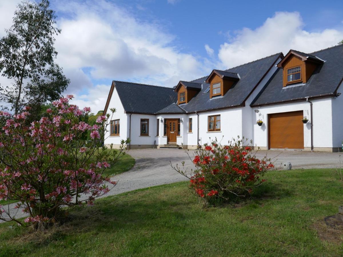 Bed and Breakfast Uircheann Righ Стронтиан Экстерьер фото