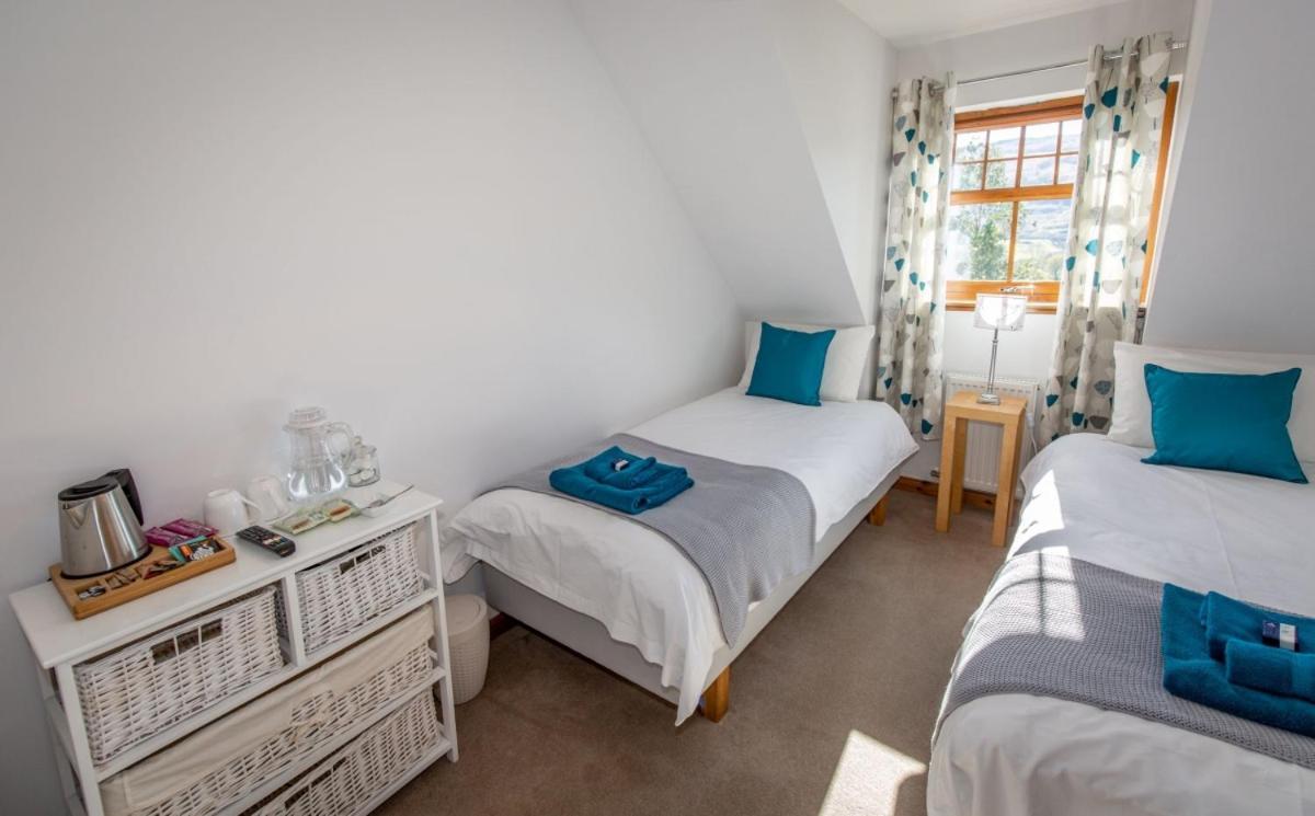 Bed and Breakfast Uircheann Righ Стронтиан Экстерьер фото